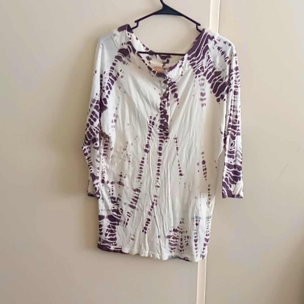 Long sleeve tye dye shirt
